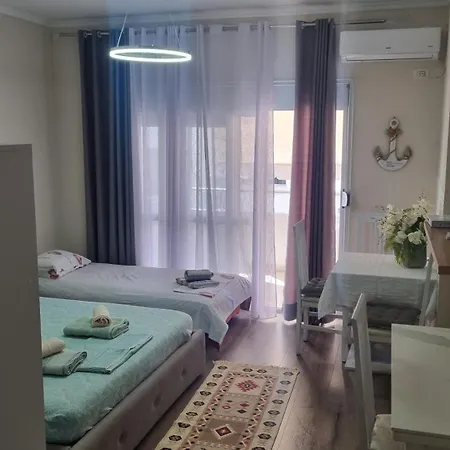 Daire Area Beachfront