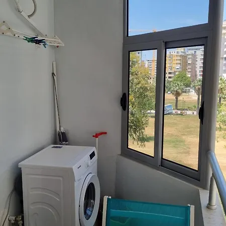 Area Beachfront Daire Avlonya