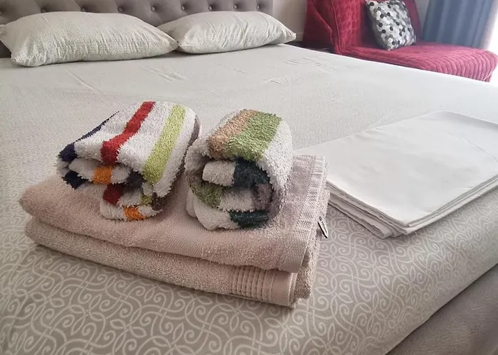 Super location comfy apartment *