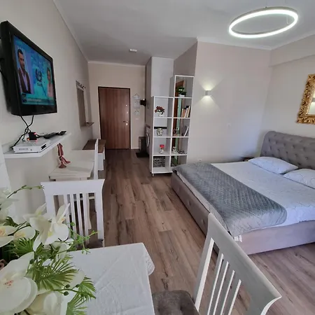 Alti Beachfront Apartments Daire Avlonya