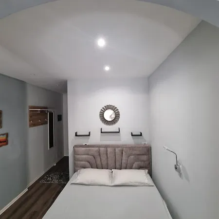 Alti Beachfront Apartments Avlonya