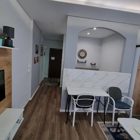 Alti Beachfront Apartments * Avlonya