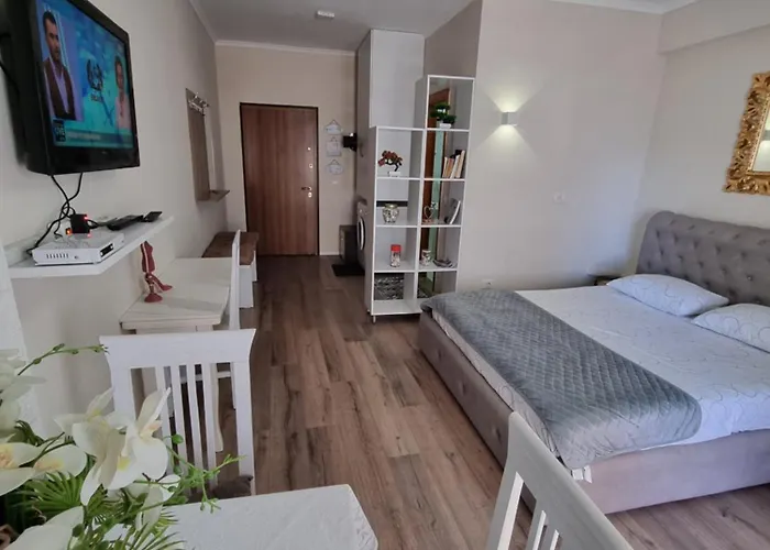 Alti Beachfront 公寓 Vlorë